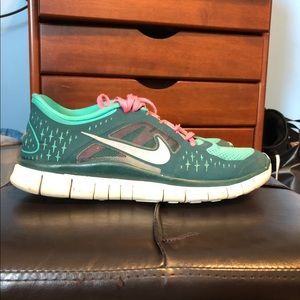 Customized Nike Free Runs